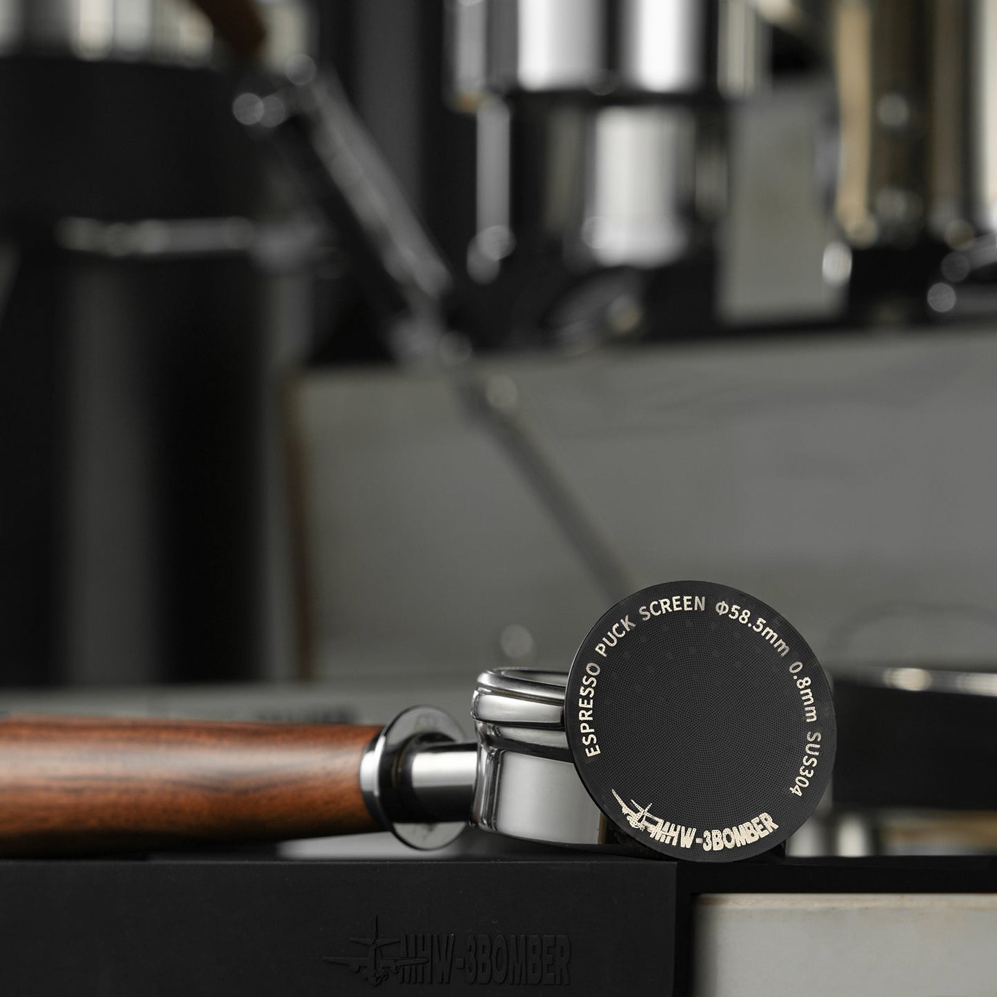 MHW Espresso Puck Screen titanium black 58mm