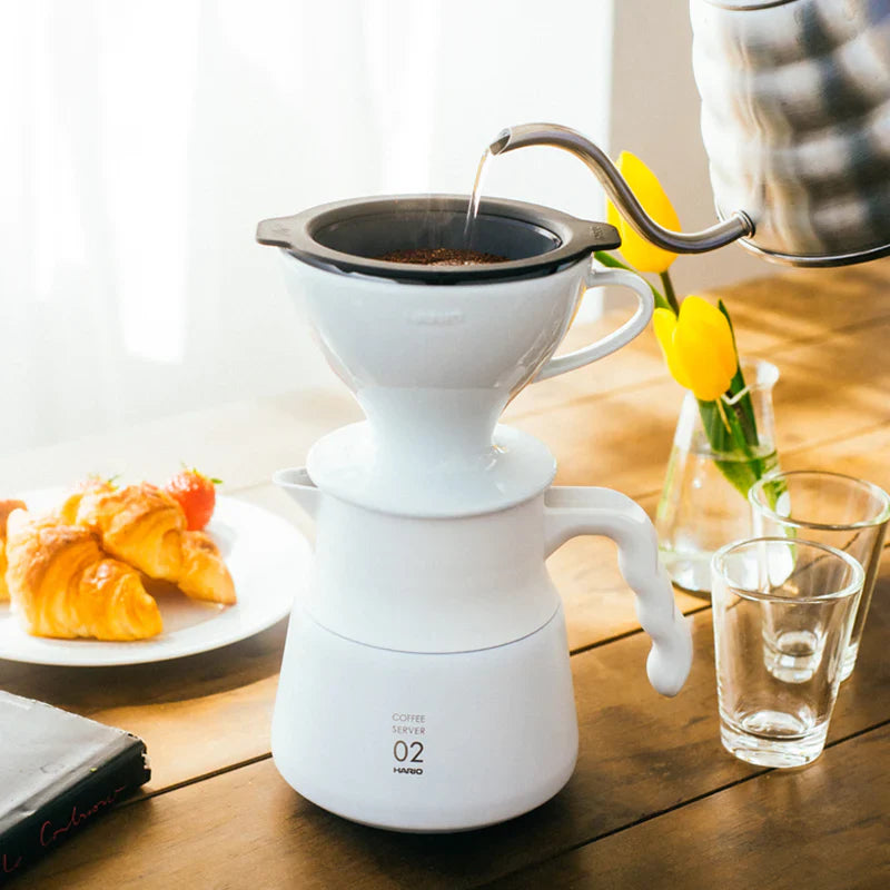 Hario Insulated Server 02 - White