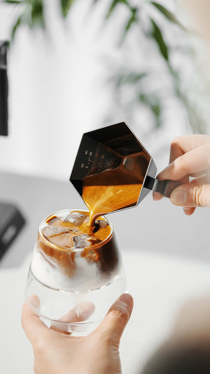 MHW-3BOMBER Prism Measuring Cup - Silver