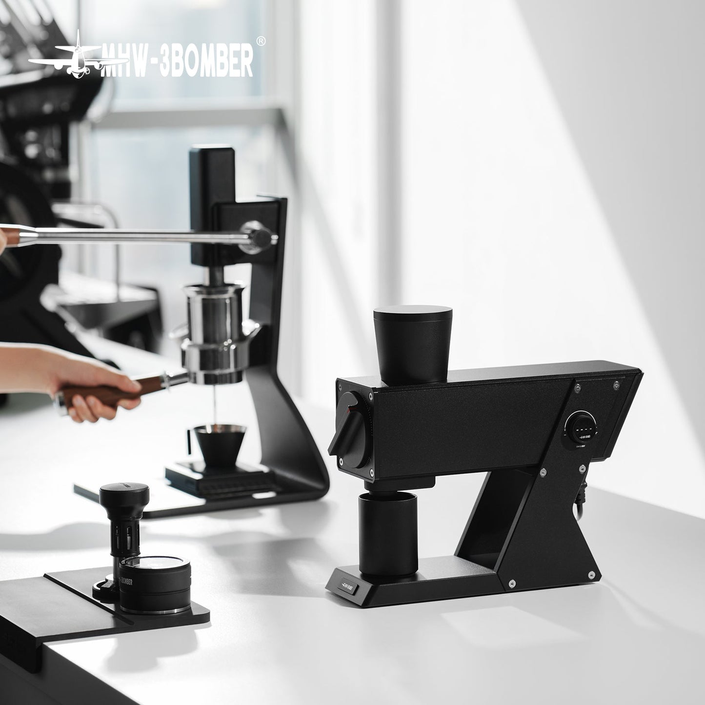 MHW-3BOMBER F74 Navigator Electric Coffee Grinder - Black
